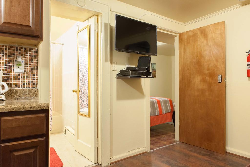 Studio And 1 Bedroom Apartments - Bronx نيو يورك المظهر الخارجي الصورة
